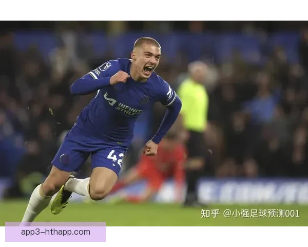 全景聚焦足球体育直播赛事解读战术分析与精彩瞬间呈现全程陪伴球迷互动